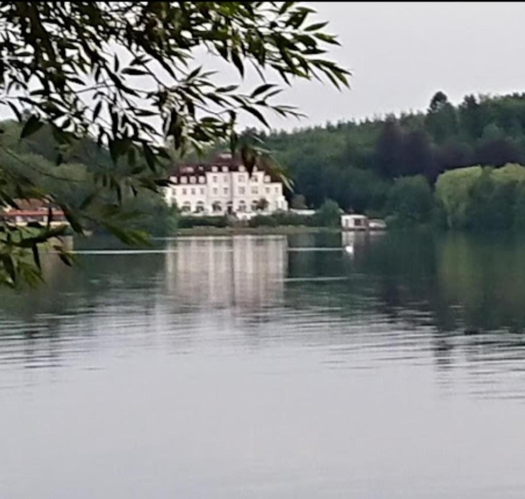 See Schlosshotel Am Kellersee Eutin Esterno foto