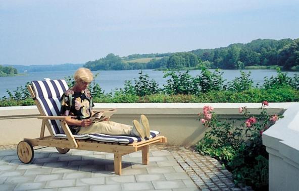 See Schlosshotel Am Kellersee Eutin Esterno foto